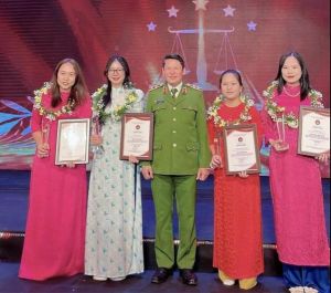 Trường THCS Lý Tự Trọng đoạt 4 giải cao tại cuộc thi tìm hiểu Luật Phòng chống ma túy do Bộ Công an tổ chức