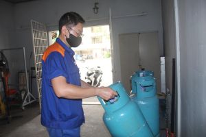 Giá gas bán lẻ giảm trong tháng thứ 2 liên tiếp