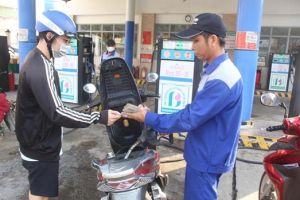 Giá xăng, dầu tiếp tục tăng