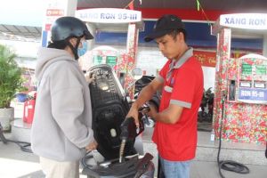 Giá xăng, dầu biến động