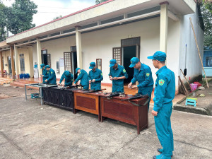 BAN CHỈ HUY QUÂN SỰ XÃ BÌNH TÂN, TỈNH ĐỒNG NAI DUY TRÌ BẢO QUẢN VŨ KHÍ TRANG BỊ
