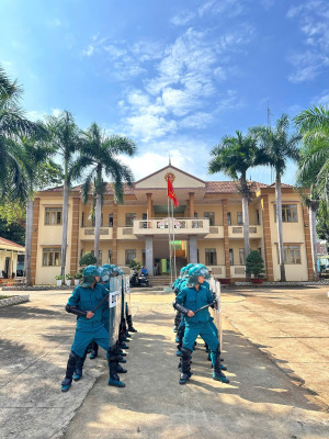 BAN CHQS XÃ BÌNH TÂN TỈNH ĐỒNG NAI TỔ CHỨC HUẤN LUYỆN A2 CHO CÁC CHIẾN SĨ DQTT