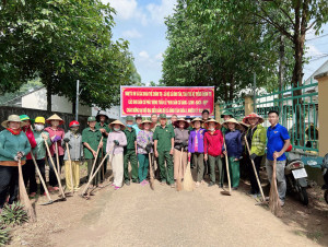 TUẦN LỄ “KHU DÂN CƯ SÁNG, XANH, SẠCH ĐẸP” CHÀO MỪNG ĐẠI HỘI ĐẠI BIỂU ĐẢNG BỘ XÃ BÌNH TÂN LẦN THỨ I, NHIỆM KỲ 2025-2030
