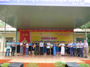 BÌNH TÂN: LAN TỎA YÊU THƯƠNG QUA CHƯƠNG TRÌNH “TIẾP BƯỚC CHO EM ĐẾN TRƯỜNG” NĂM 2025