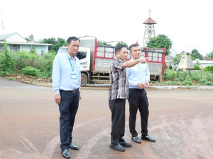 HĐND XÃ BÌNH TÂN GIÁM SÁT, XEM XÉT KẾ HOẠCH ĐẦU TƯ CÁC TUYẾN ĐƯỜNG NĂM 2026