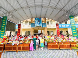 NGÀY HỘI TRĂNG RẰM ẤM ÁP TẠI TRƯỜNG TIỂU HỌC NGUYỄN BÁ NGỌC