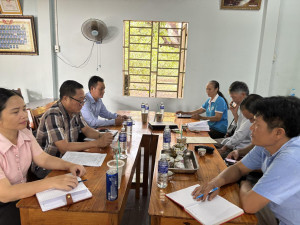 ĐOÀN CÔNG TÁC XÃ BÌNH TÂN LÀM VIỆC VỚI THÔN LONG BÌNH 4