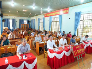 NÂNG CAO NĂNG LỰC CÁN BỘ: XÃ BÌNH TÂN THAM GIA LỚP BỒI DƯỠNG CẤP XÃ