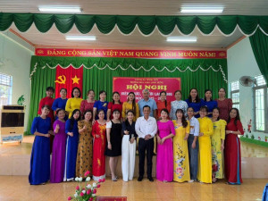 HỘI NGHỊ VIÊN CHỨC - NGƯỜI LAO ĐỘNG TRƯỜNG MẪU GIÁO LONG...