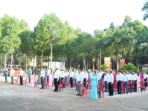 BÌNH TÂN TỔ CHỨC LỄ CHÀO CỜ ĐẦU TUẦN, ĐẦU THÁNG 12 – KHƠI DẬY TINH THẦN TRÁCH NHIỆM VÀ QUYẾT TÂM MỚI