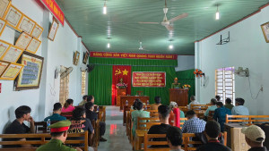 Công an xã Bình Tân đẩy mạnh tuyên truyền phòng, chống tội phạm tại khu dân cư Công an xã Bình Tân vừa tổ chức tuyên truyền pháp luật cho người dân thôn Long Bình 3 và Long Bình 4