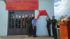 bàn giao nhà Đại đoàn kết