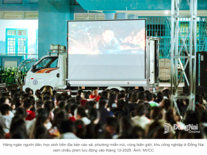 “Đánh thức” chiếu phim lưu động