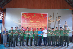 Phát động phong trào Toàn dân bảo vệ an ninh Tổ quốc gắn với công tác dân vận tại sóc Bom Bo