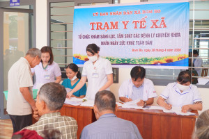 XÃ BOM BO ĐẨY MẠNH TUYÊN TRUYỀN, TỔ CHỨC KHÁM SÀNG LỌC BỆNH KHÔNG LÂY NHIỄM MIỄN PHÍ CHO NGƯỜI DÂN
