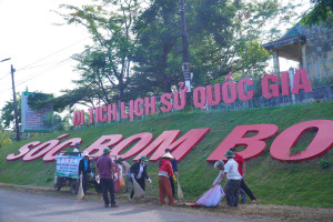 Xã Bom Bo hưởng ứng phong trào “Toàn dân chung tay bảo vệ môi trường, vì một Việt Nam xanh - sạch - đẹp”