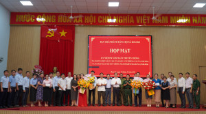 XÃ BOM BO: HỌP MẶT KỶ NIỆM 96 NĂM NGÀY TRUYỀN THỐNG NGÀNH TỔ CHỨC, DÂN VẬN CỦA ĐẢNG, VĂN PHÒNG CẤP ỦY VÀ 78 NĂM NGÀY TRUYỀN THỐNG NGÀNH KIỂM TRA ĐẢNG