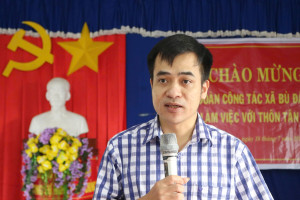 Chính quyền xã Bù Đăng lắng nghe dân nói - Để làm cho dân