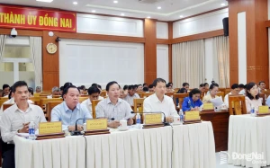 Nghị quyết số 24 của Bộ Chính trị: Tạo môi trường để cán bộ...