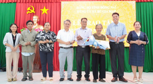 ĐẢNG UỶ XÃ BÙ GIA MẬP LONG TRỌNG TỔ CHỨC LỄ TRAO TẶNG HUY HIỆU 55 NĂM TUỔI ĐẢNG