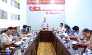 BÙ GIA MẬP: THƯỜNG TRỰC ĐẢNG ỦY XÃ LÀM VIỆC VỚI BÍ THƯ CHI BỘ, TRƯỞNG THÔN SAU SÁP NHẬP