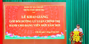 KHAI GIẢNG LỚP BỒI DƯỠNG LÝ LUẬN CHÍNH TRỊ DÀNH CHO ĐẢNG VIÊN MỚI NĂM 2025