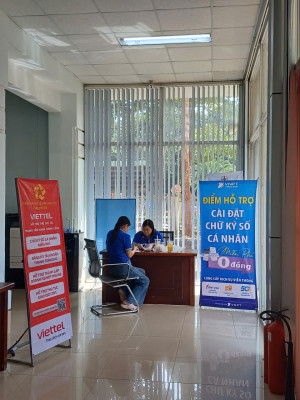 XÃ CẨM MỸ TRIỂN KHAI CHƯƠNG TRÌNH  “PHỔ CẬP CHỮ KÝ SỐ CHO NGƯỜI DÂN” TRÊN ĐỊA BÀN