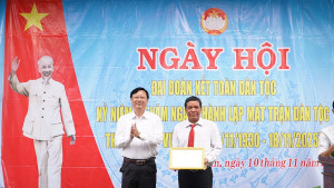 ngày hội đoàn kết 1