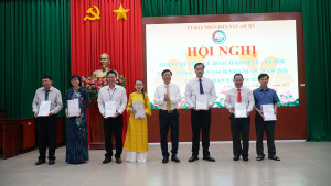 XA CAM MY GIAO CHI TIEU KINH TE XA HOI VA DU TOAN NGAN SACH NHA NUOC NAM 2026 (2)