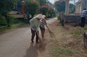 AP LANG LON XA CAM MY DONG LOAT RA QUAN DAN VAN THU 7 HANG TUAN