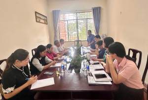 Đoàn Thống kê cơ sở Long Khánh, thuộc chi cục thống kê tỉnh Đồng Nai làm việc tại xã Cẩm Mỹ