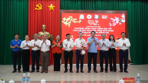 Xã Cẩm Mỹ chăm lo Tết cho người nghèo - “Không để ai bị bỏ...