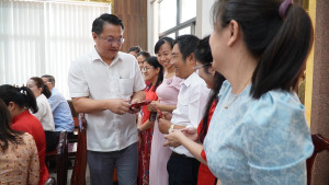 XA CAM MY GAP MAT DAU XUAN BINH NGO NAM 2026 (4)