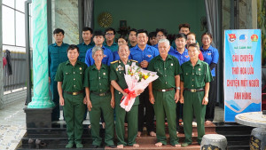 CAM MY TO CHUC TRI AN ANH HUNG LUC LUONG VU TRANG NHAN DAN