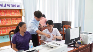 DIEM SANG THUC HIEN BINH DAN HOC VU SO TAI XA CAM MY