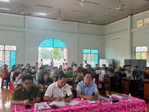 Họp lấy ý kiến phương án bồi thường, hỗ trợ, tái định cư dự án nâng cấp, mở rộng đường ĐT.773, đoạn qua địa bàn xã Cẩm Mỹ
