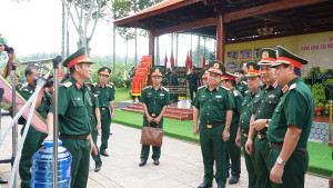 HOI THI DOANH TRAI CHINH QUY SANG XANH SACH DEP TAI TRUNG DOAN 88 SU DOAN 302