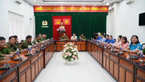 XA CAM MY THAM DU HOI NGHI TRUC TUYEN LE PHAT DONG CHIEN DICH MUA HE SO CUNG VNIED (2)