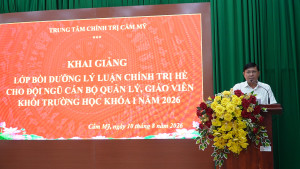CAM MY KHAI GIANG LOP BOI DUONG LY LUAN CHINH TRI HE CHO DOI NGU CAN BO QUAN LY GIAO VIEN (2)