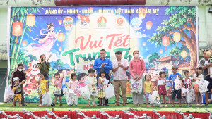 CAM MY TO CHUC VUI TET TRUNG THU CHO THIEU NHI (3)