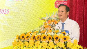 Bí thư Đảng ủy phường Chơn Thành Nguyễn Minh Bình, phát biểu chỉ đạo tại đại hội