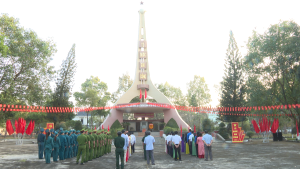 CHƠN THÀNH: VIẾNG ĐÀI TƯỞNG NIỆM CÁC ANH HÙNG LIỆT SỸ PHƯỜNG NHÂN DỊP KỶ NIỆM NGÀY THÀNH LẬP QUÂN ĐỘI NHÂN DÂN VIỆT NAM 22/12