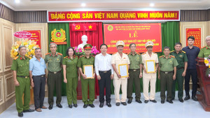 HỘI CỰU CÔNG AN NHÂN DÂN PHƯỜNG CHƠN THÀNH TỔNG KẾT CÔNG TÁC NĂM 2025 VÀ LỄ KẾT NẠP HỘI VIÊN MỚI