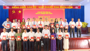 CHƠN THÀNH: HỌP MẶT KỶ NIỆM 96 NĂM NGÀY THÀNH LẬP ĐẢNG CỘNG SẢN VIỆT NAM; KHEN THƯỞNG TỔ CHỨC ĐẢNG, ĐẢNG VIÊN HOÀN THÀNH XUẤT SẮC NHIỆM VỤ NĂM 2025
