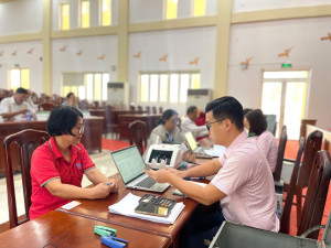 Phòng giao dịch Ngân hàng Chính sách xã hội Chơn Thành thực hiện phiên giao dịch đầu Xuân Bính Ngọ 2026