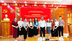 ĐẢNG ỦY PHƯỜNG CHƠN THÀNH TẬP HUẤN SỬ DỤNG PHẦN MỀM HỌP...