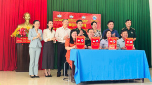 MẶT TRẬN PHƯỜNG CHƠN THÀNH KÝ KẾT CHƯƠNG TRÌNH PHỐI HỢP HOẠT ĐỘNG VỚI ĐỒN BIÊN PHÒNG BÙ ĐỐP VÀ XÃ THIỆN HƯNG - TỪ NỘI ĐỊA ĐẾN BIÊN GIỚI