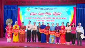 CHƠN THÀNH: TƯNG BỪNG VĂN NGHỆ CHÀO MỪNG NGÀY SINH CHỦ TỊCH HỒ CHÍ MINH VÀ THÀNH LẬP THÀNH PHỐ ĐỒNG NAI
