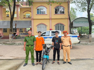 CÔNG AN PHƯỜNG CHƠN THÀNH: KỊP THỜI BẮT GIỮ THANH NIÊN ĐI XE “ĐỘ CHẾ”, NẸT BÔ, GÂY MẤT AN NINH TRẬT TỰ
