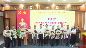 UBND PHƯỜNG CHƠN THÀNH: HỘI NGHỊ TRIỂN KHAI NHIỆM VỤ ĐỐI VỚI CÁC KHU PHỐ SAU SẮP XẾP